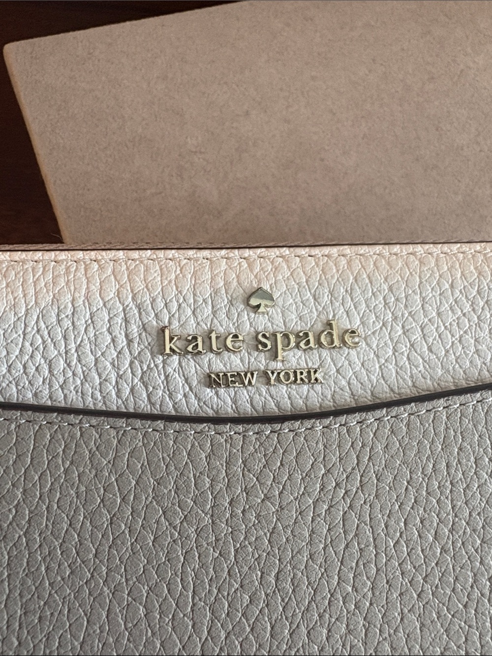 kate spade Cream and White Pebbled Leather Zip Wallet - Picture 3 of 17